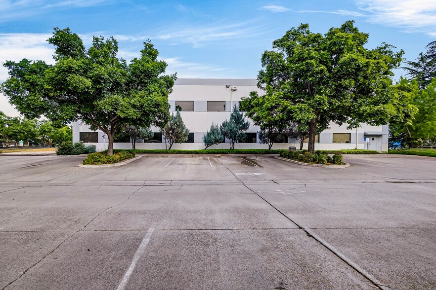 604 E Walker St, Orland, CA à vendre - Photo du bâtiment - Image 3 de 23