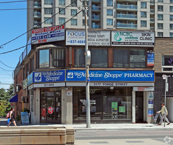 5177-5179 Yonge St, Toronto, ON à vendre - Photo principale - Image 1 de 1