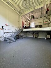 504 Hazard Ave, Enfield, CT for lease Interior Photo- Image 2 of 3