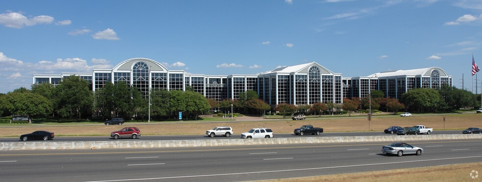 8303 N Mopac Expy, Austin, TX for lease - Building Photo - Image 3 of 20