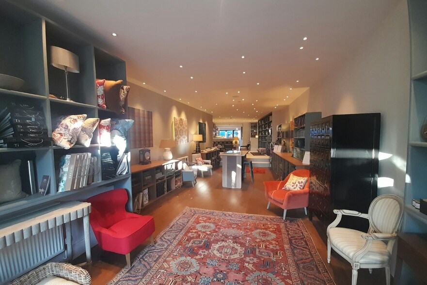 78 High St, Odiham à louer - Photo intérieure - Image 3 de 5