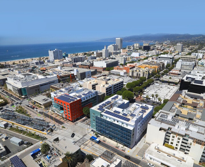 501-505 Colorado Ave, Santa Monica, CA for lease - Building Photo - Image 2 of 3