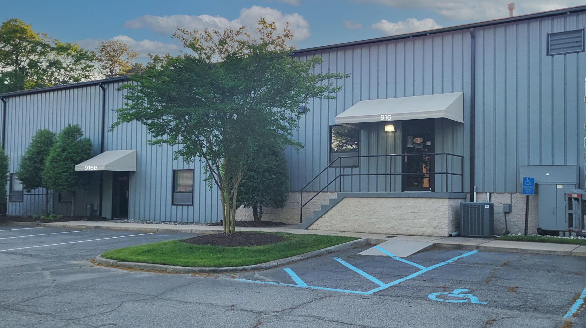 916-920 Cavalier Blvd, Chesapeake, VA for lease Building Photo- Image 1 of 7