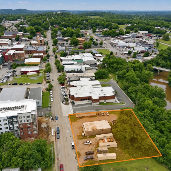 209 E 6th Street, Columbia, TN à vendre - Photo du bâtiment - Image 2 de 28