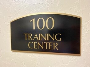 1265 Main St, Stevens Point, WI for lease Interior Photo- Image 2 of 10