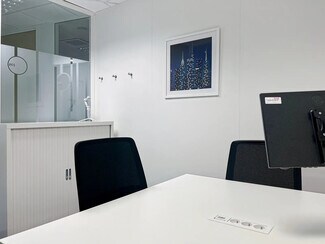 Plus de détails pour 9 Rue Gaston Boyer, Reims - Bureau à louer