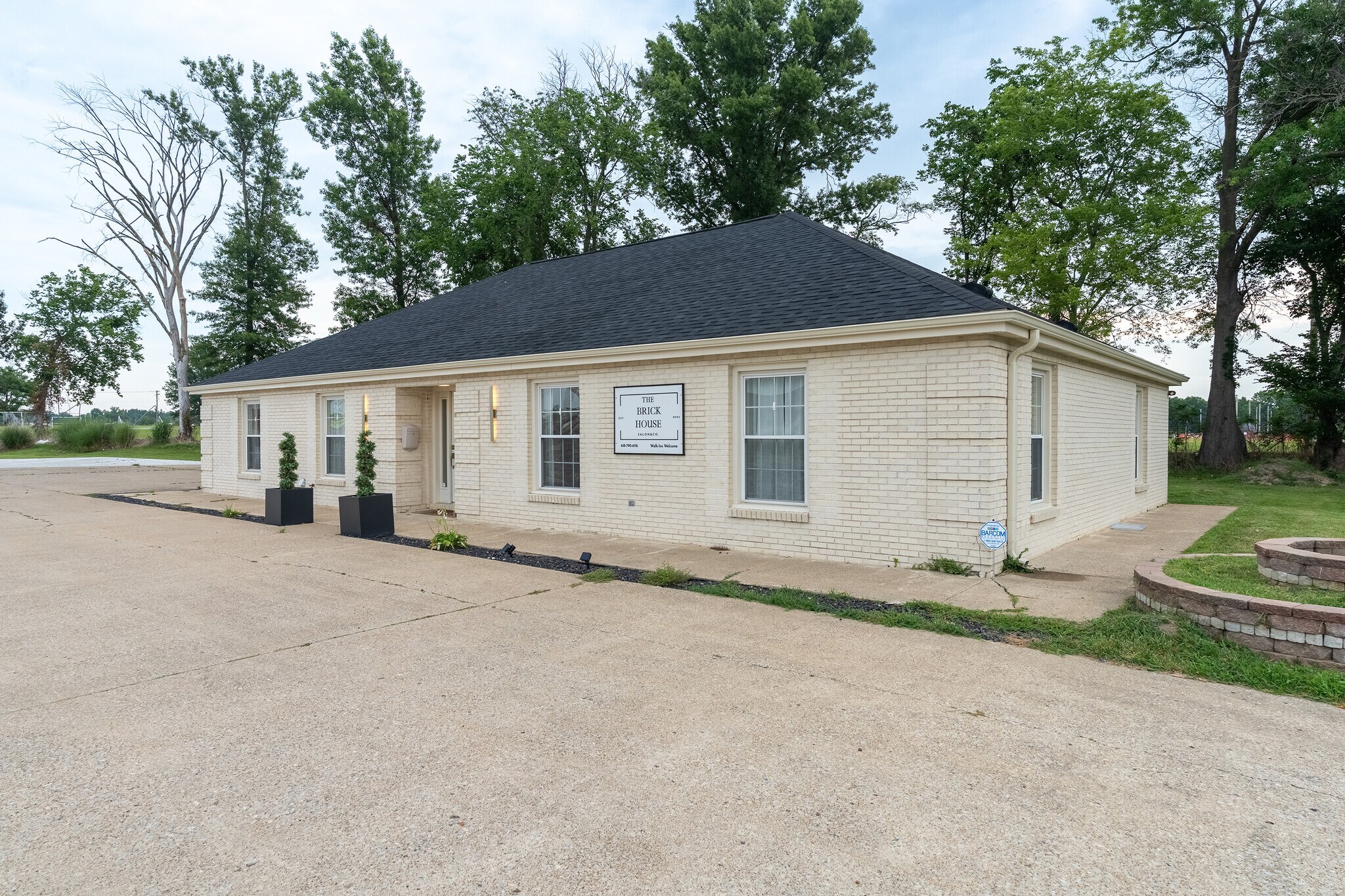 709 N Carbon St, Marion, IL à vendre Photo principale- Image 1 de 31