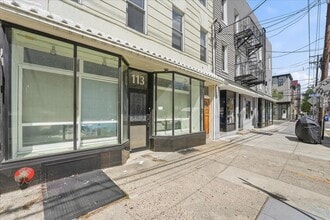 113 Brunswick St, Jersey City, NJ à louer Photo du bâtiment- Image 2 de 21