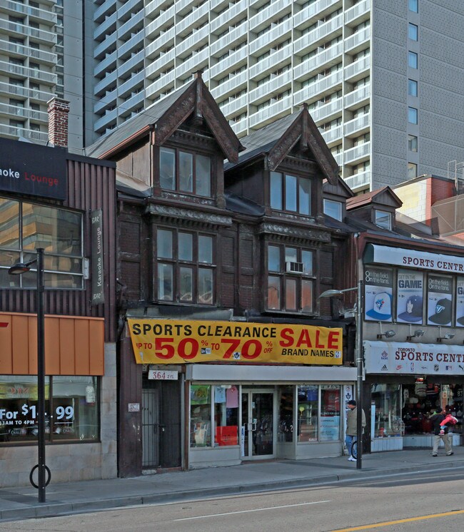 Plus de détails pour 364 Yonge St, Toronto, ON - Commerce de détail à louer
