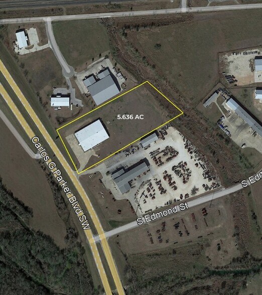 1008 Carlos Parker Blvd SW, Taylor, TX à louer - Photo du bâtiment - Image 2 de 6