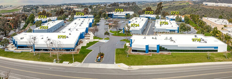 2720 Loker Ave W, Carlsbad, CA à louer - Aérien - Image 2 de 10