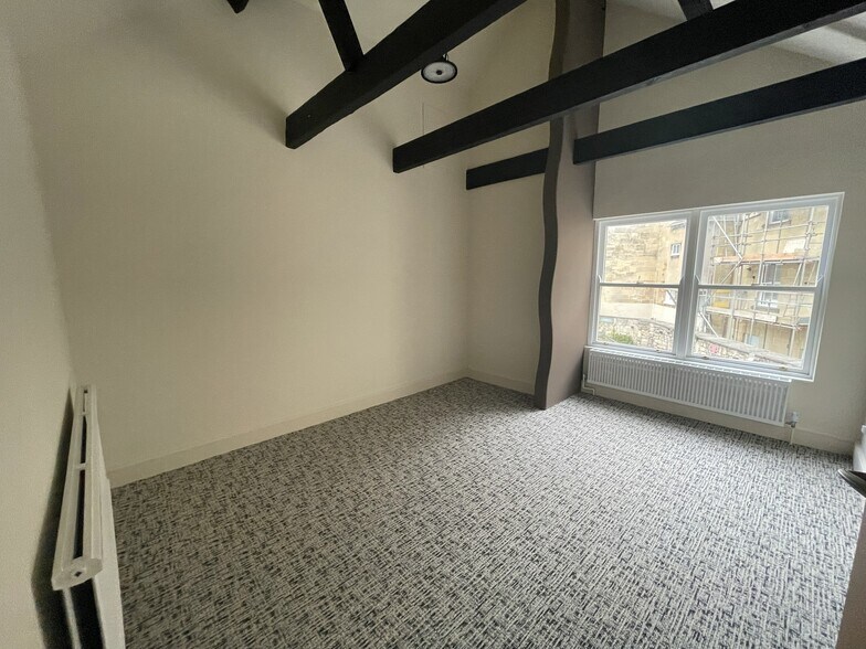 18 Monmouth Pl, Bath à louer - Photo du bâtiment - Image 2 de 2