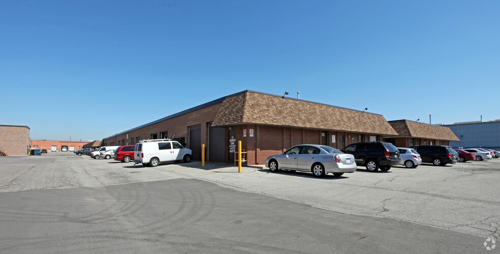 1585 Britannia Rd E, Mississauga, ON for lease - Building Photo - Image 2 of 2