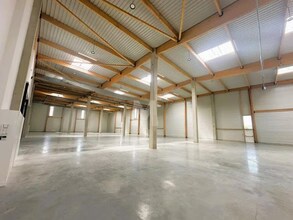 293 Avenue Paul Langevin, Moissy-Cramayel for lease Interior Photo- Image 2 of 6