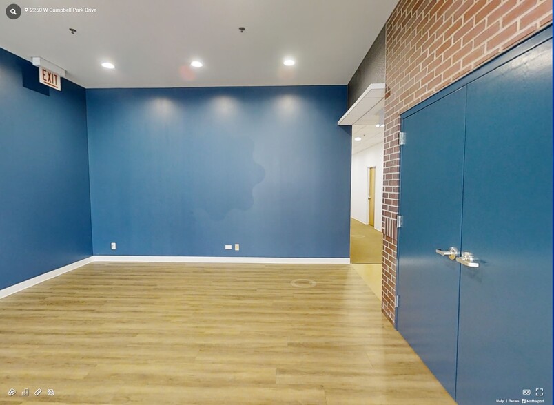 2250 W Campbell Park Dr, Chicago, IL for lease - Matterport 3D Scan - Image 2 of 3