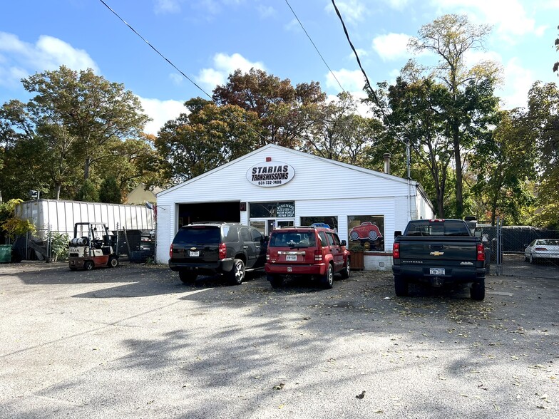 1400 Middle Country Rd, Centereach, NY for sale - Primary Photo - Image 1 of 7