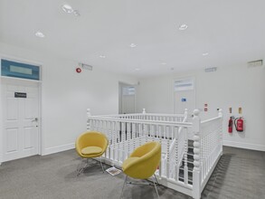 Chowley Oak Ln, Chester for lease Interior Photo- Image 1 of 10