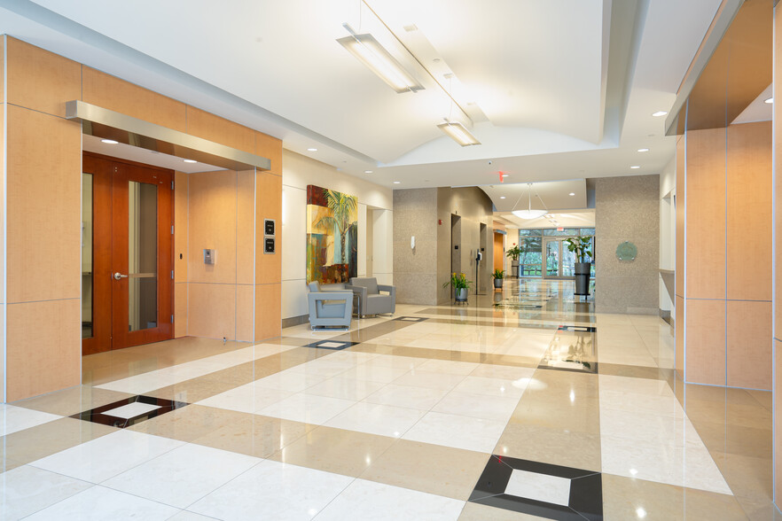 750 Park of Commerce Blvd, Boca Raton, FL for lease - Lobby - Image 2 of 18