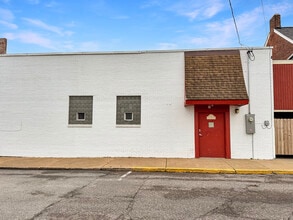 206 Lafayette St, Washington, MO for lease Interior Photo- Image 1 of 14