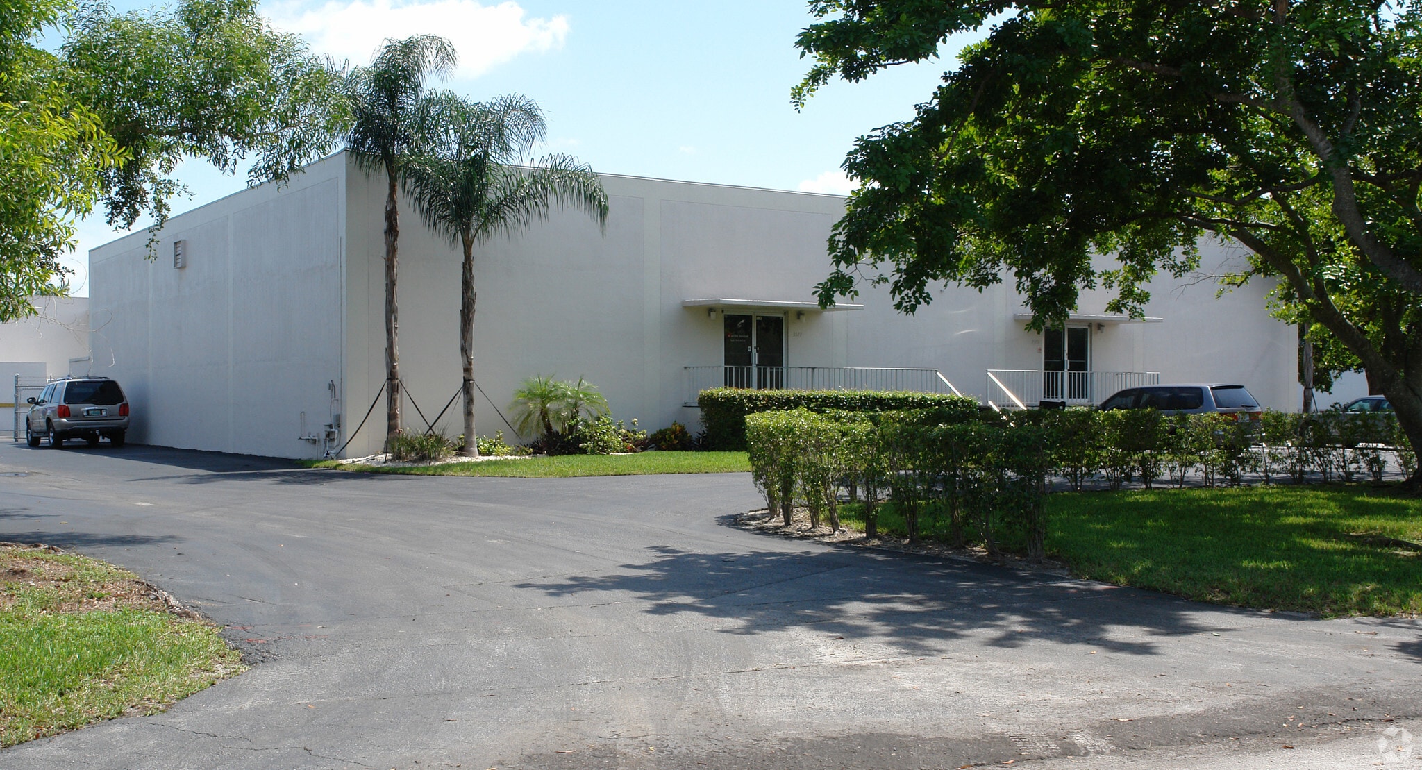 3577 NW 118th Ave, Coral Springs, FL for sale Primary Photo- Image 1 of 3