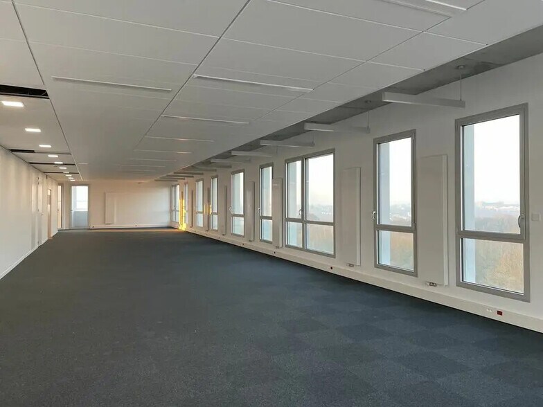 Bureau dans Saint-Herblain à vendre - Photo du bâtiment - Image 2 de 9