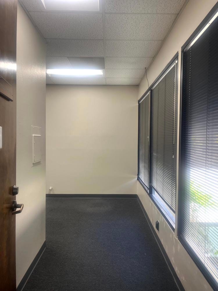 14930 Ventura Blvd, Sherman Oaks, CA for lease Interior Photo- Image 1 of 13