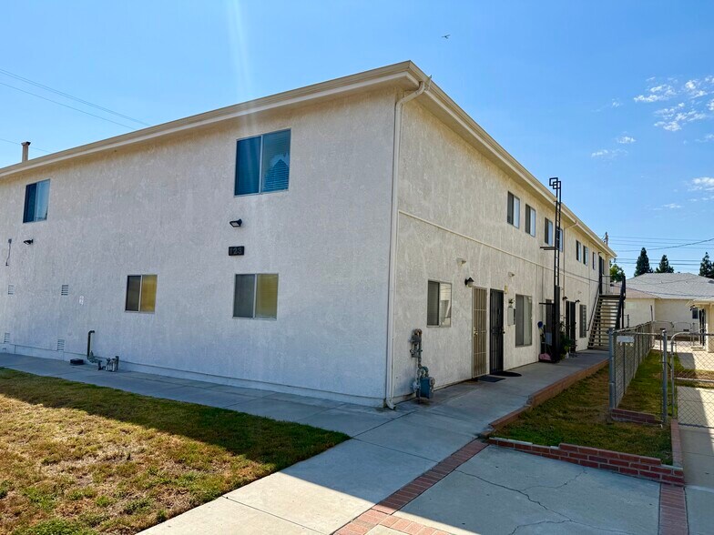 123 Orange Grove Ave, San Fernando, CA for sale - Building Photo - Image 3 of 8
