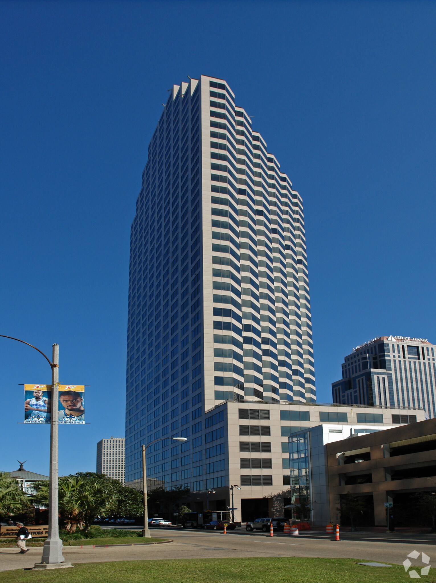 1100 Poydras St, New Orleans, LA à louer Photo du bâtiment- Image 1 de 61