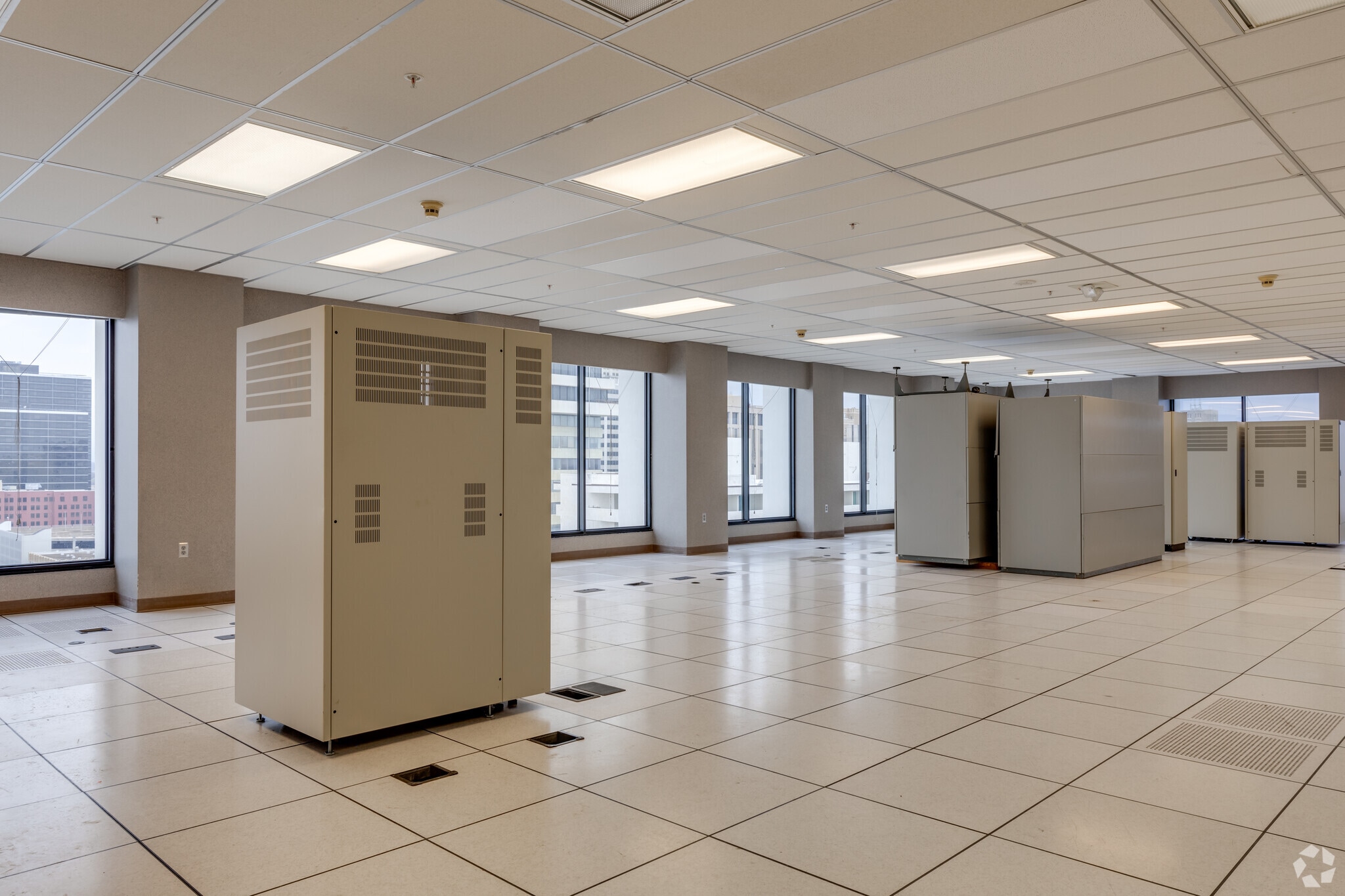 110 W 7th St S, Tulsa, OK for lease Interior Photo- Image 1 of 3