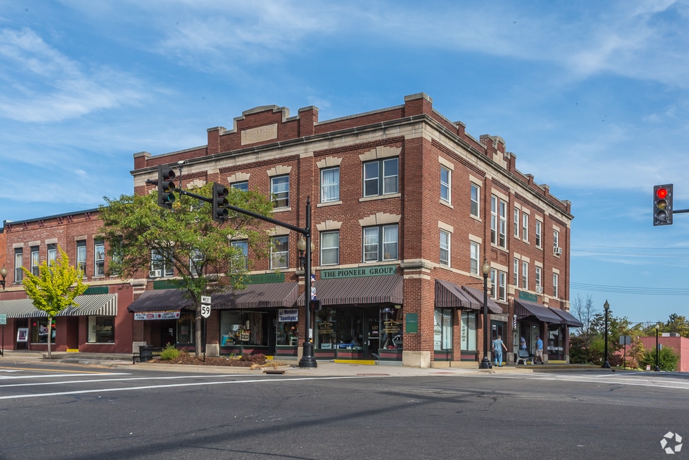 137 E Main St, Ravenna, OH for sale Primary Photo- Image 1 of 2