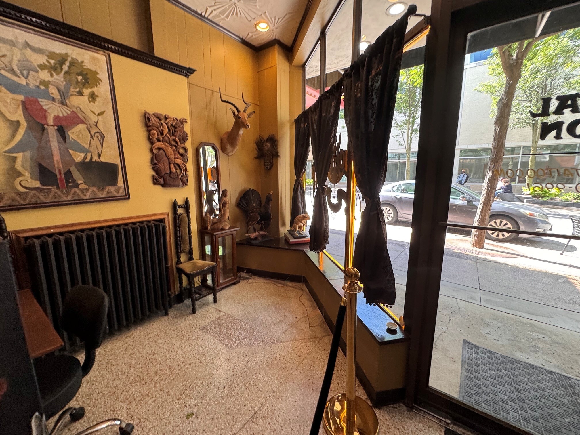 218-224 State St, Madison, WI for lease Interior Photo- Image 1 of 10
