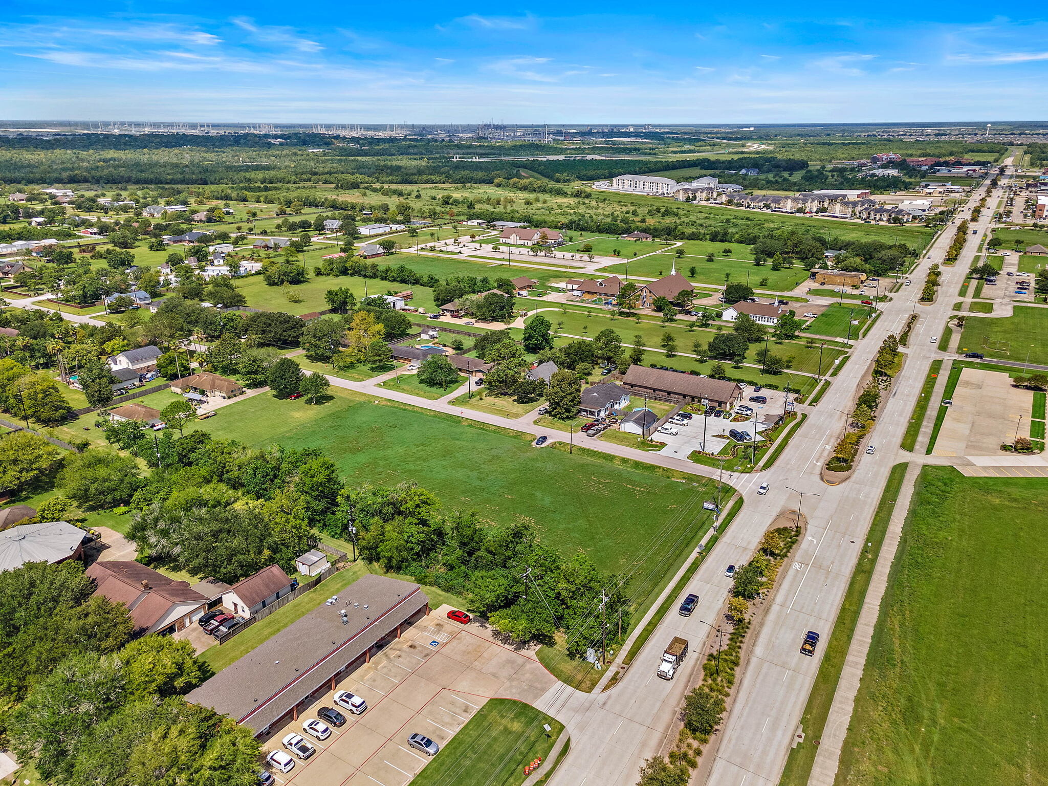 Bridgette Lane & Eagle Drive, Mont Belvieu, TX for sale Primary Photo- Image 1 of 1