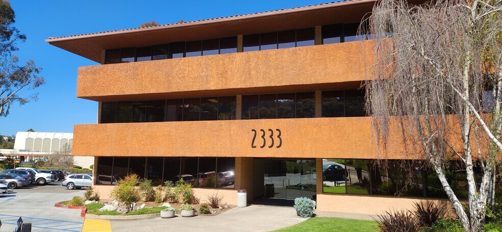2333 Camino del Rio S, San Diego, CA à vendre - Photo du bâtiment - Image 2 de 22