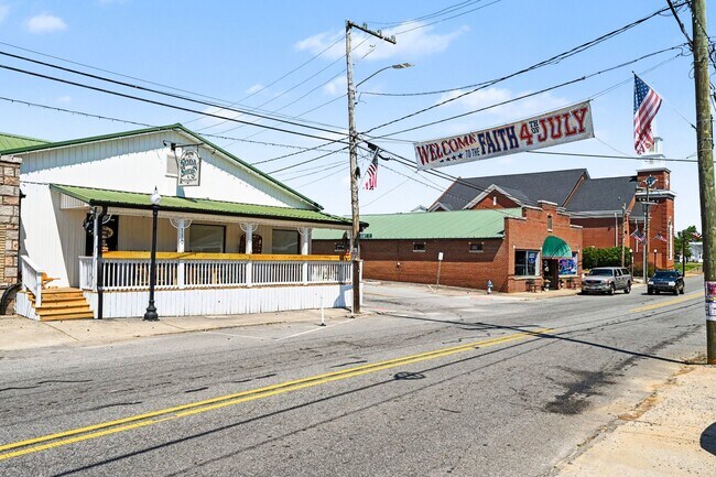 More details for 115 N Main St, Faith, NC - Retail for Sale