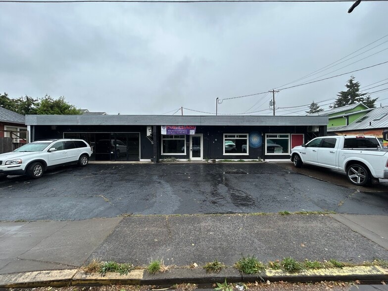 245 Van Buren St, Eugene, OR for lease - Building Photo - Image 2 of 22