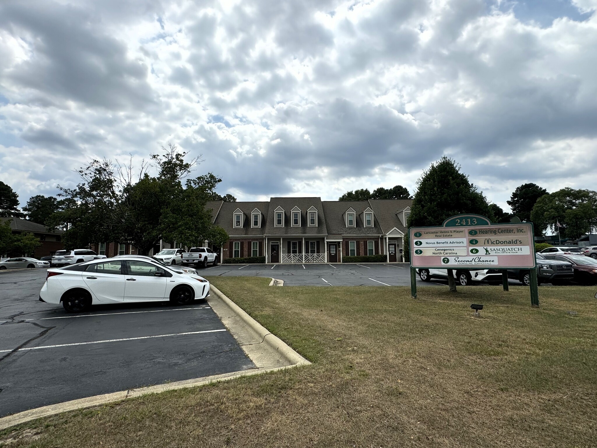 2413 Robeson St, Fayetteville, NC for lease Building Photo- Image 1 of 12