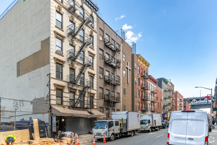 95 Madison St, New York, NY à vendre - Photo du bâtiment - Image 2 de 5