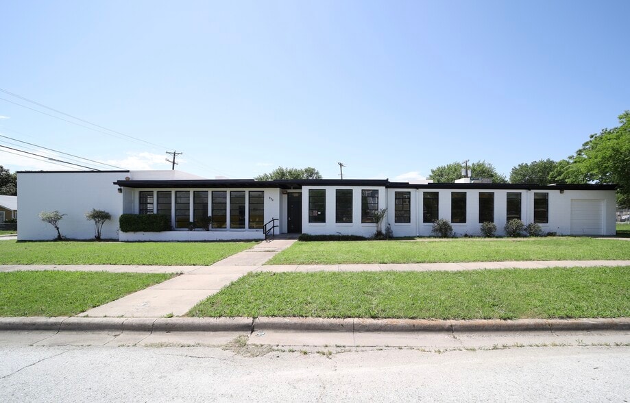 970 E Humbolt St, Fort Worth, TX for lease - Building Photo - Image 3 of 46