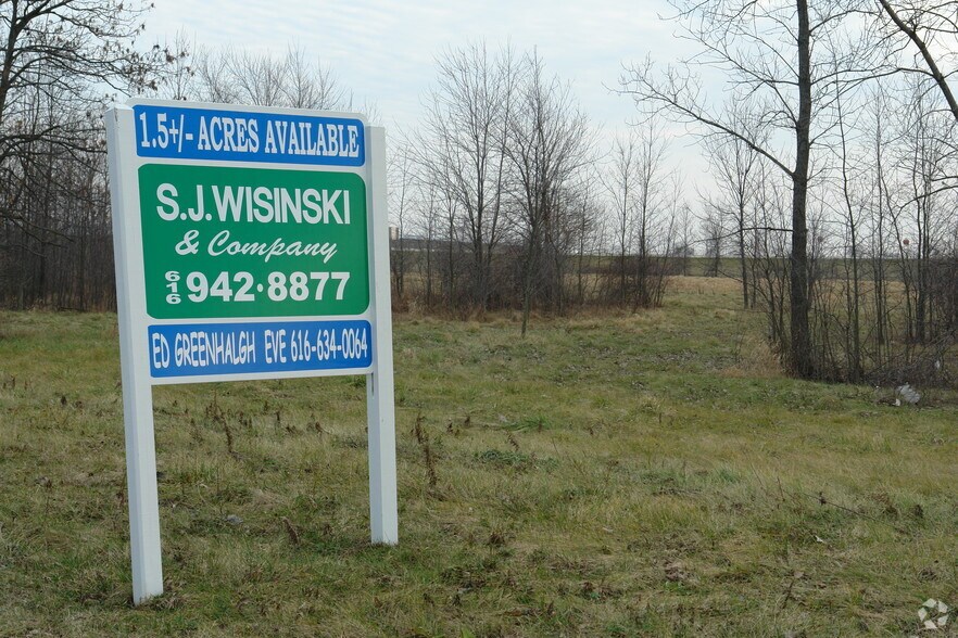 800 Cabill Dr, Holland, MI à vendre - Autre - Image 3 de 5