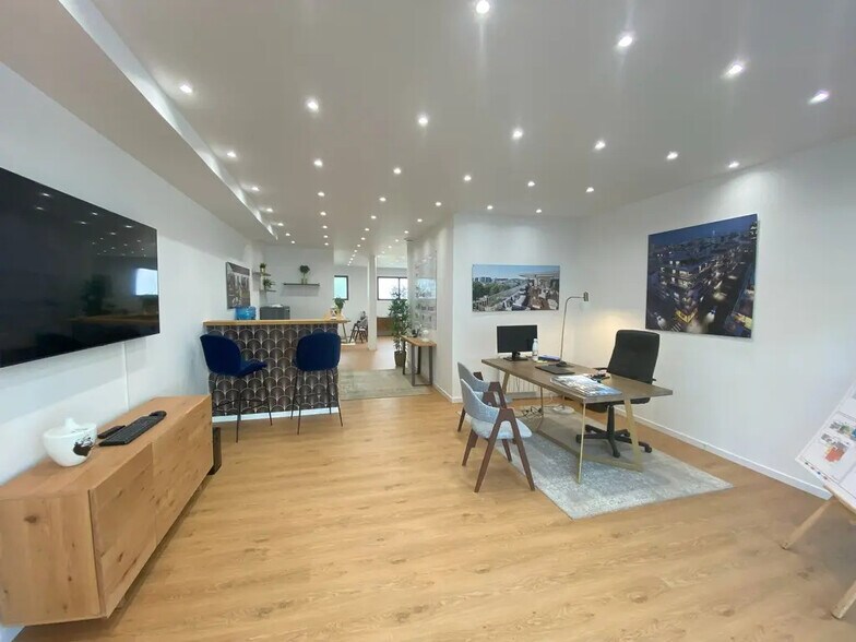 Commerce de détail dans Boulogne-Billancourt à louer - Photo intérieure - Image 2 de 7