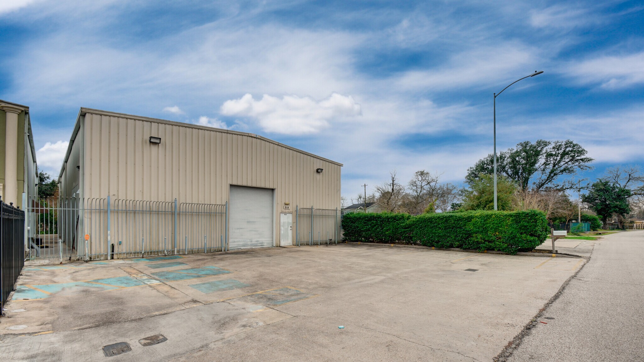 914 Oak Glen Dr, Houston, TX for sale Primary Photo- Image 1 of 1