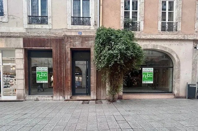 Retail in Chalon-sur-Saône for lease - Building Photo - Image 2 of 5