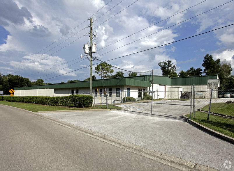 1056 NE 16th St, Ocala, FL for sale - Building Photo - Image 2 of 7