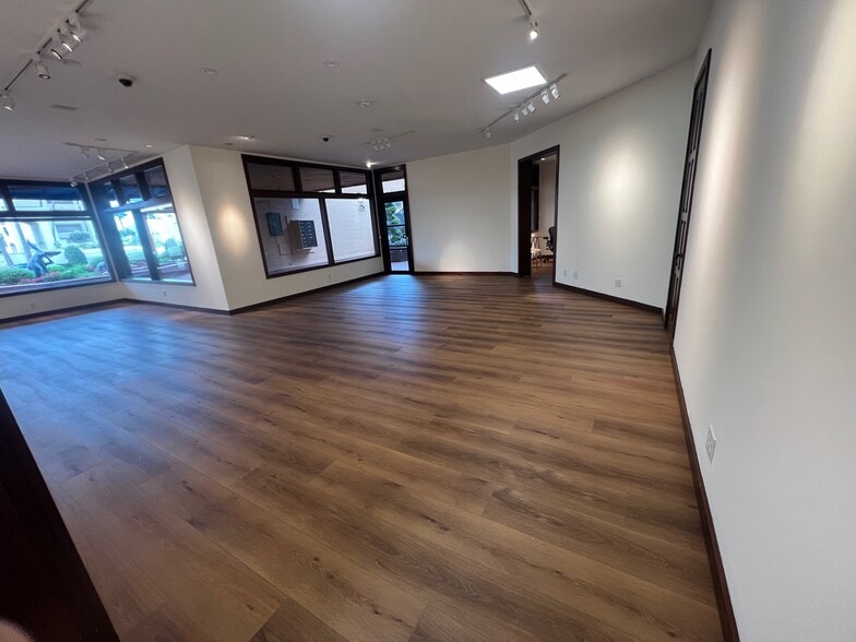 1540 S Coast Hwy, Laguna Beach, CA for lease - Building Photo - Image 2 of 18