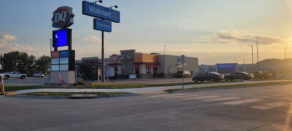 1603 1st Ave SW, Sioux Center, IA for lease - Building Photo - Image 3 of 4