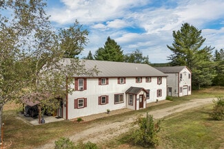 Plus de détails pour 820 Colebrook Rd, Errol, NH - Services hôteliers à vendre