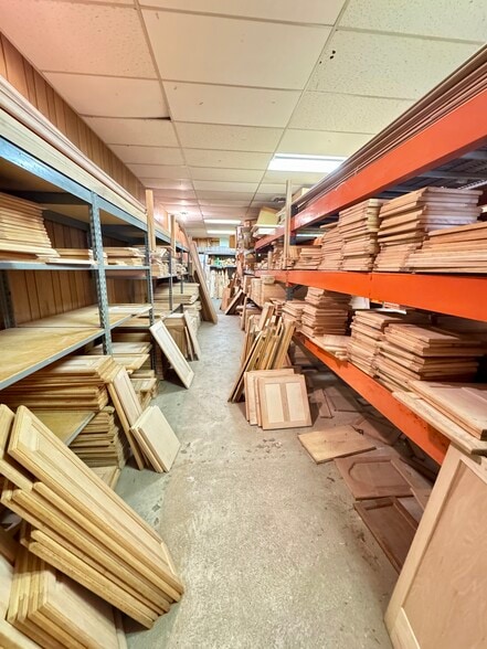 305 Main St, Shirley, IN for sale - Building Photo - Image 3 of 18