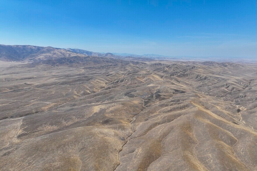 County Road 8335, Firebaugh, CA à vendre - Photo du bâtiment - Image 2 de 6