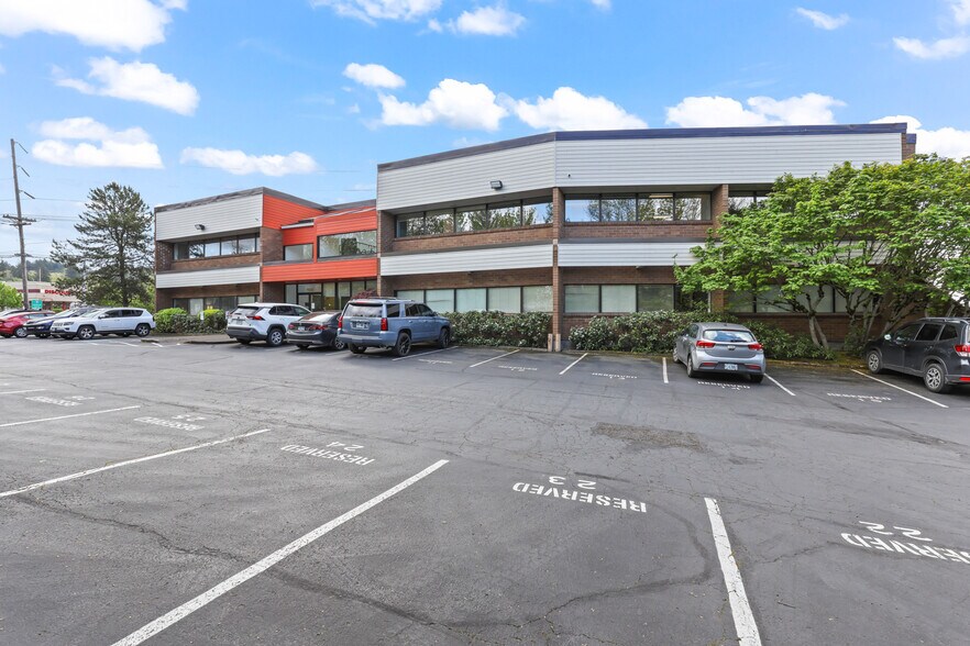 11501 SW Pacific Hwy, Tigard, OR à louer - Photo du bâtiment - Image 2 de 14