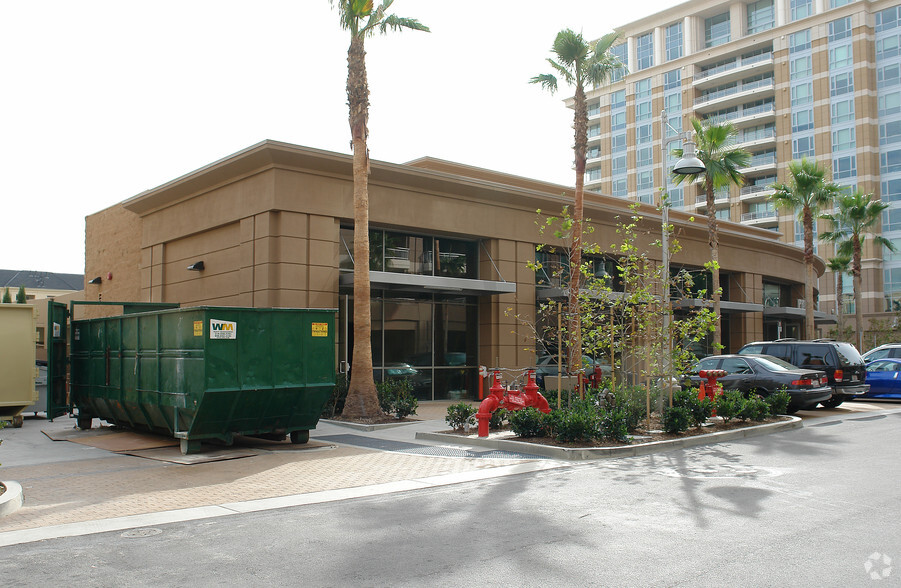 6000 Scholarship Dr, Irvine, CA for lease - Building Photo - Image 3 of 12